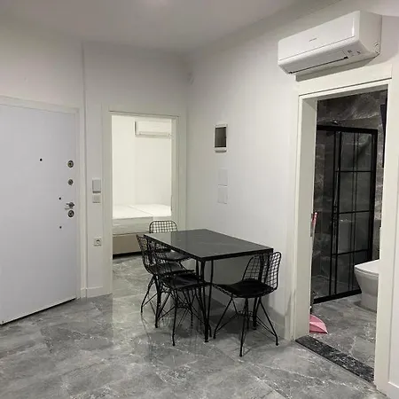 Gunesevleri Apart Кушадасы